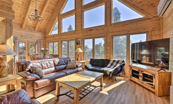 Pagosa Springs Cottage | Lazy Beaver Lodge Pagosa Cabin w/Deck, Fire Pit