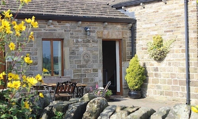 Flouch Cottage | Lazy Daisys Farm Cottages