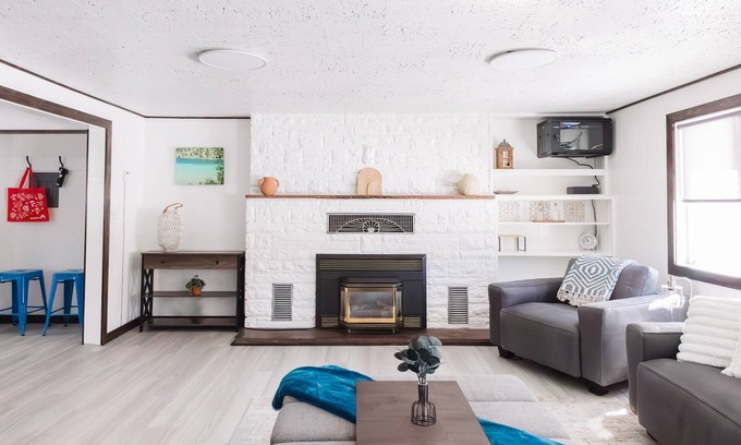 West Yellowstone House | Lazy Duck Inn #30, a cozy 2-bedroom retreat in West Yellowstone