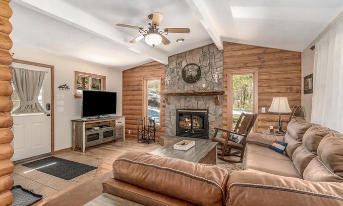 Estes Park Cabin | Lazy Elk Retreat - 3 Br Cabin