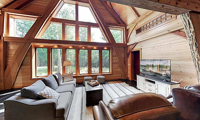 Franklin House | Lazy Lumberjack Grande