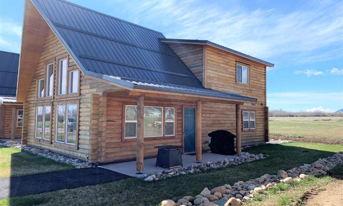 Red Lodge House | Lazy Moose Cabin