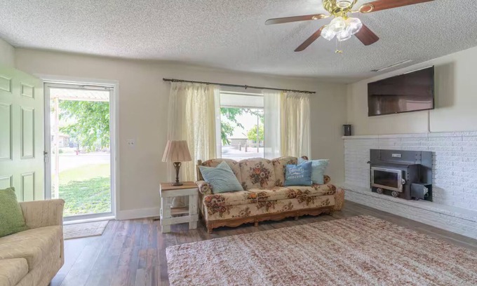 Taylorsville House | Lazy P Ranch House