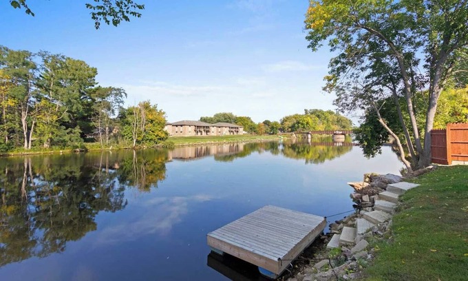 Oconto House | Lazy River Villa - Hottub! Fenced Yard! Sleeps 13!
