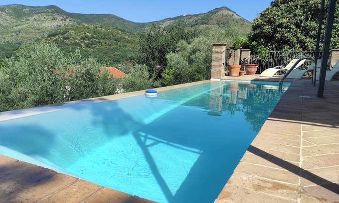 Itri Villa | Lazzano Country House with pool. Relax and nature near by the sea.