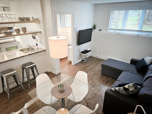 Beaupre Apartment | Le 4 SAISONS 1