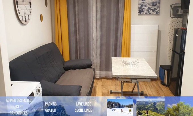 Bernex Apartment | Le 67-skiing and hiking -clothes washer-dryer-parking.