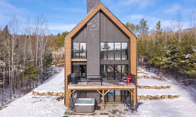 Saint Come Ski Chalet | Le 70 Scandinavian chalet, SPA and Pool Table