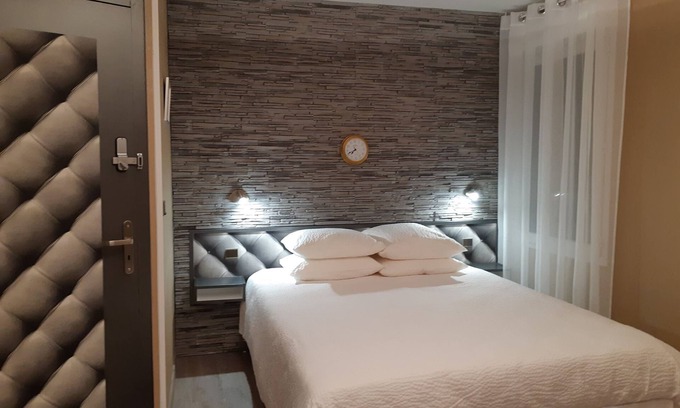Fumel Hotel | le 72 watt