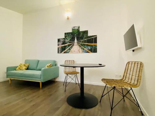 Chateauvert Apartment | Le Bali, Magnifique T2, centre ville 1 er etage