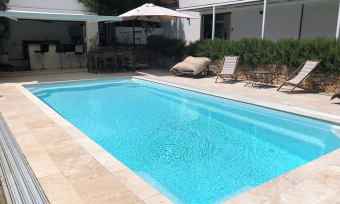 Saint-Jacques Bed & Breakfast | Le Bastidon, Chambre Privative, Piscine