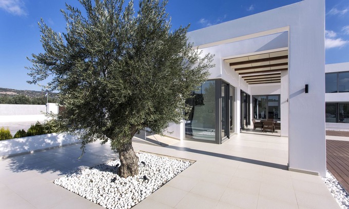 Pigadia House | Le Blanc, Luxurious Beachfront Villa