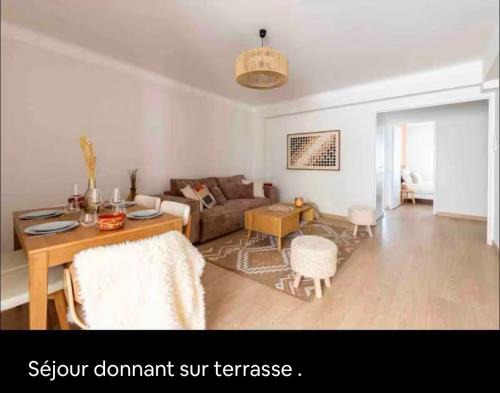 Sanary-sur-Mer Apartment | Le bohème