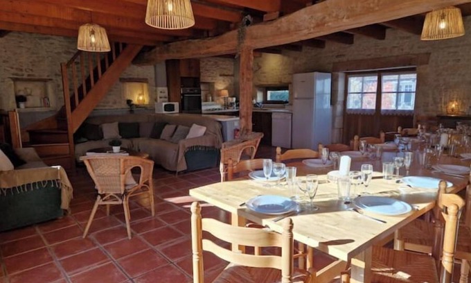 Saint-Crepin House | Le Bois Fleuri 2 Gîtes + Piscine 14 Personnes