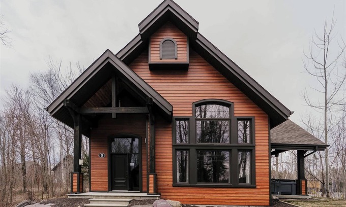 Scott House | Le Bosquet | Chalet Familiale