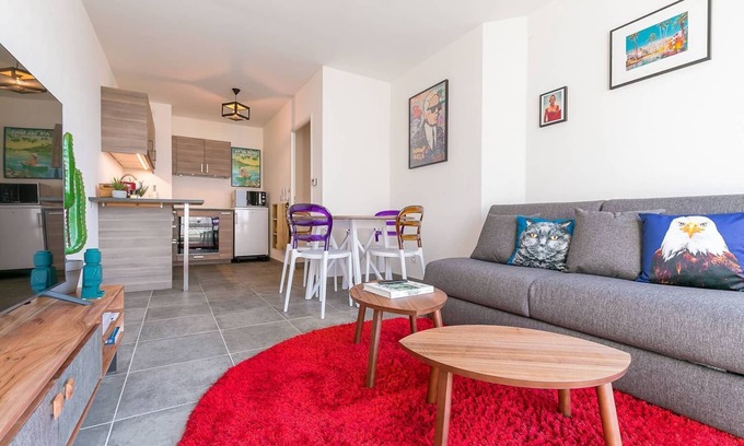 Parc-Chevreul Apartment | Le Carrousel - Bel appartement avec terrasse et parking- SR Loc