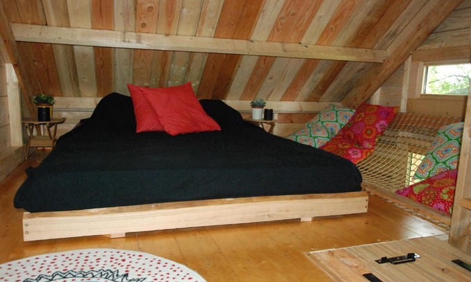 Signy-lAbbaye Bed & Breakfast | Le Chêne Perché