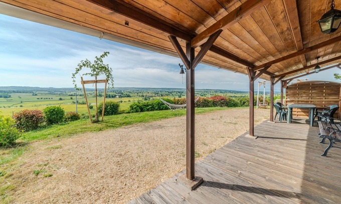 Saint-Didier-en-Brionnais House | Le Chalet Brionnais - Grand Jardin