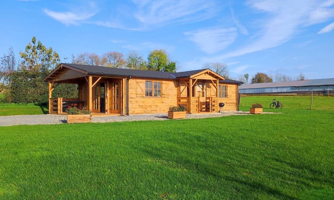 Mazerny House | LE CHALET DE LA PRESLE