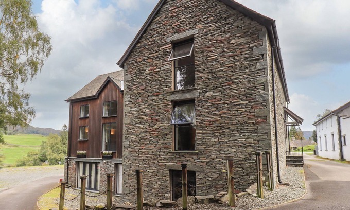 Elterwater House | LE CHALET, family friendly, with open fire in Elterwater