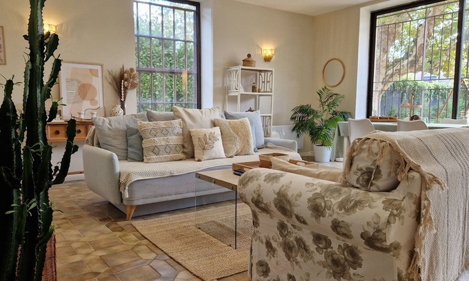 Chasse-sur-Rhone Apartment | Le Champ du Roy