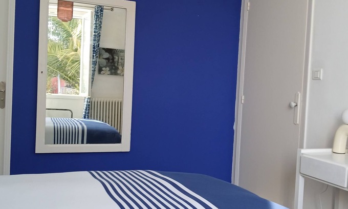 Beauvoir-sur-Mer Apartment | Le Chat Bleu apartment, adjoining owner's house shared garden
