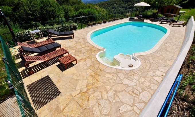 Riols Cottage | Le Chêne - stylish, family friendly gite with heated pool, playground and terraces
