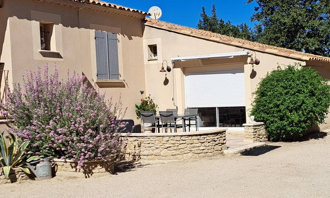 Saumane-de-Vaucluse Cottage | Le Chinaillon, holiday appartment in Saumane de Vaucluse, near facilities