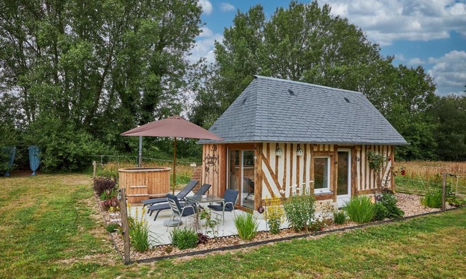 Cresseveuille Apartment | Le chouette insolite