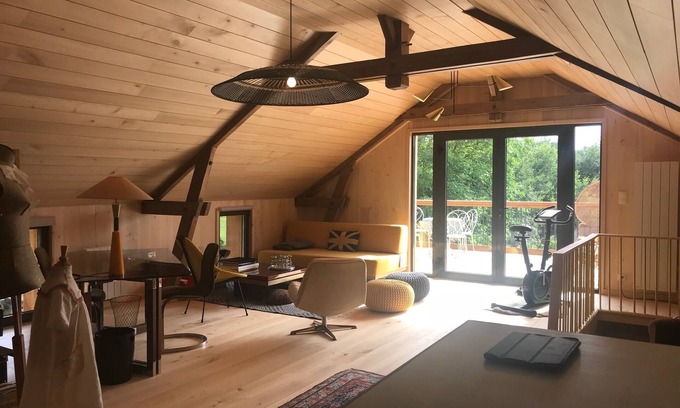 Nabirat House | LE CLOS DE LA BOISSIERE Renovated tobacco drying shed in the heart of Périgord Noir