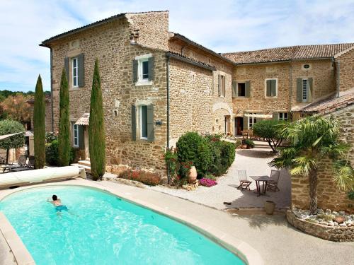 Grignan House | Le Clos de la Tuilière