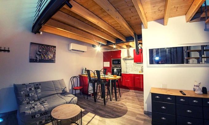 Viriat Apartment | Le clos de Tanvol 2 -parking gratuit- climatisation-terrasse