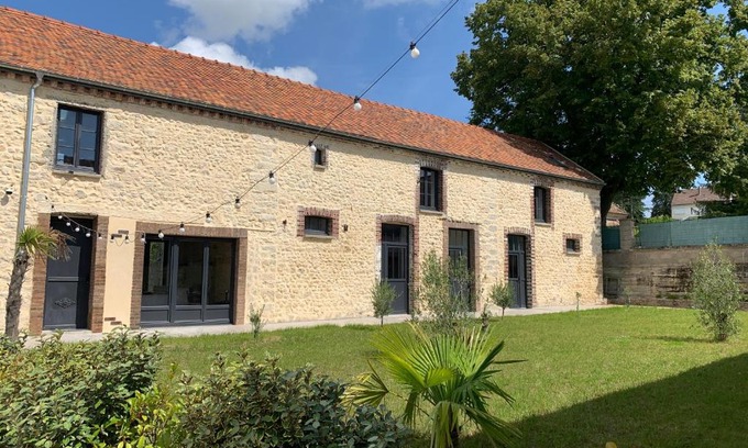 Treuzy-Levelay Bed & Breakfast | LE CLOS DES LYS - Chambres avec jacuzzi - Nemours