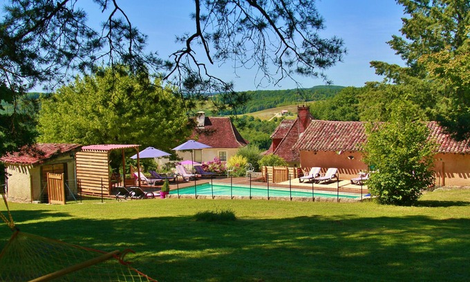 Eyliac House | Le Clos Romantic, charming house on a hill in a 7-acre park