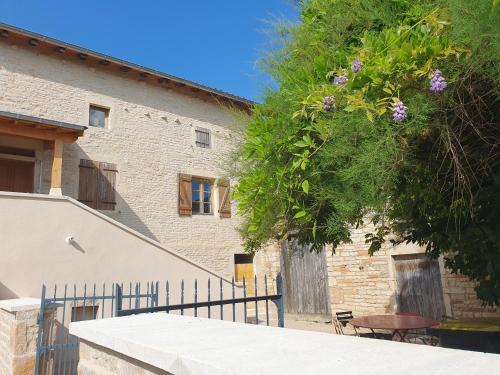 Clesse House | Le Clos Violet Clessé Holiday Home For 6