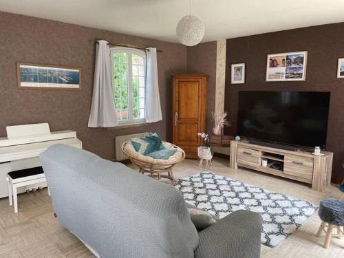 Soulangy Villa | Le Cognet : Maison 190 m2 Home 190 sqm 18' from Caen - 35 ' from Bayeux