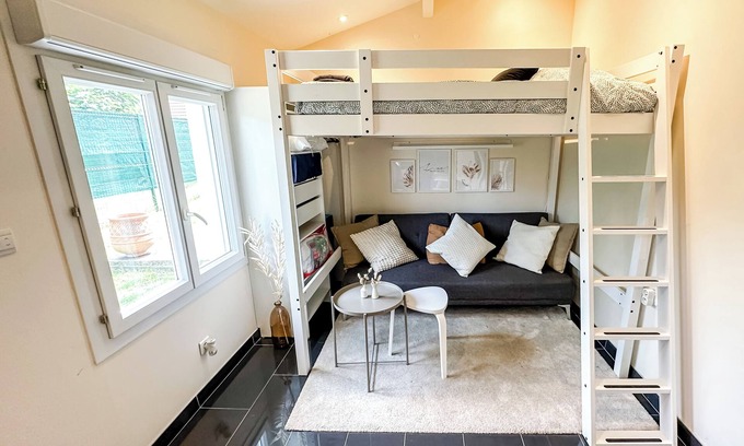 Villeparisis House | Le Comfy Nook - Tiny House Paris CDG Disneyland