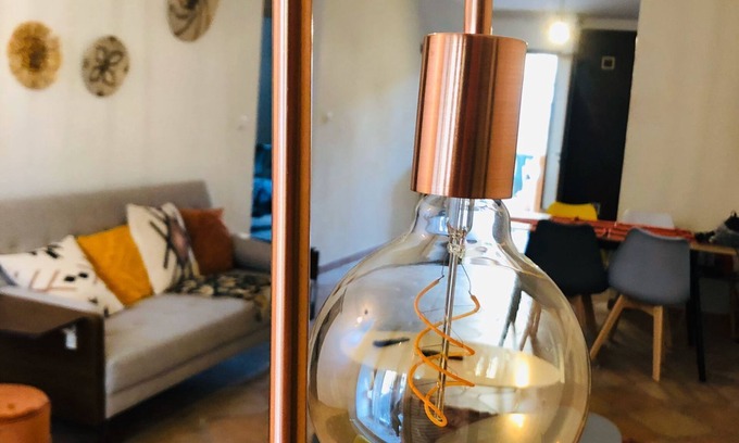 Sedan Apartment | LE COSY WIFI FREE PARKING The whole street
