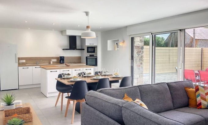 La Fresnais House | Le cottage by Interhome