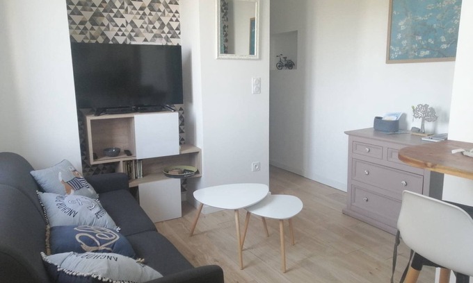 Hauteville-sur-Mer Apartment | Le Courlis, two minutes from the beach