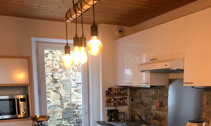 Saint-Jean-sur-Mayenne House | Le Cozy - Maison proche des rives de la Mayenne