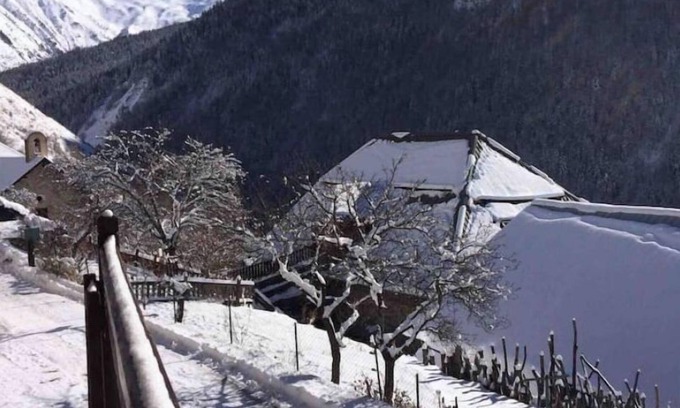 Les Orres Ski Chalet | Le Crampon" cozy for 6/7. Gîtes de la Cordée