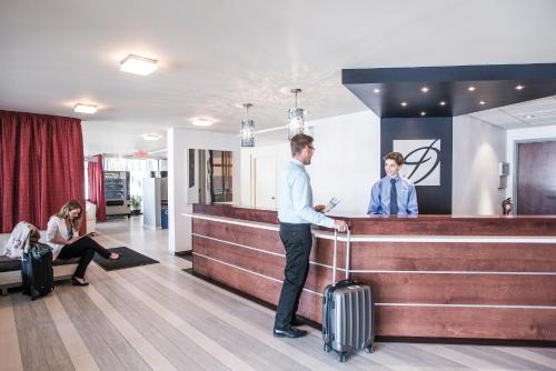 Rouyn-Noranda Hotel | Le Deville par G5