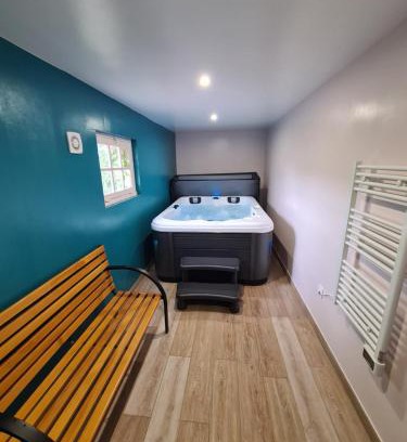Huisseau-sur-Mauves House | Le Domaine de Baracas - Le Petit Gîte 4 étoiles - SPA - 2 à 4 personnes