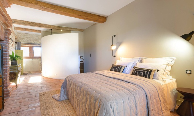 Bernac House | Le Domaine de la Monestarié Charm, elegance and scents of Tuscany