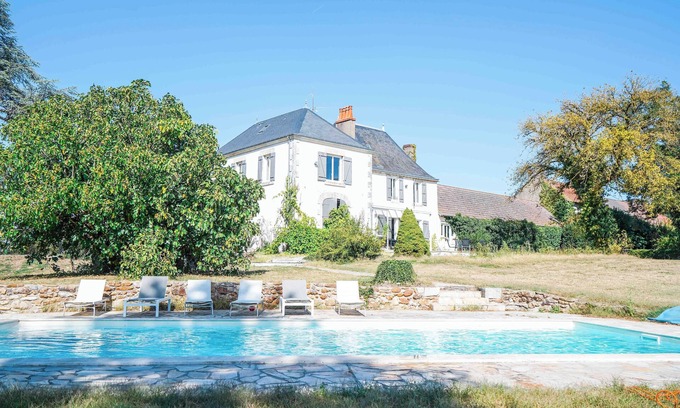 Nuret-le-Ferron House | Le Domaine du Pavillon The idyllic Brenne