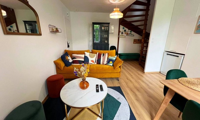 Dernier Sou Apartment | Le Duplex des remparts : 4-6Pers