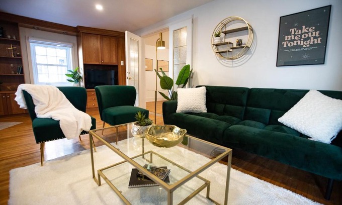 Mauricie House | Le Fleurvil - Centre-ville - Downtown