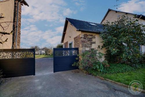 Vezin-le-Coquet House | Le fournil