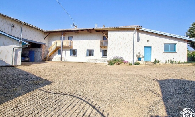 Saint-Etienne-sur-Chalaronne House | Le Grand Dany - Saint-etienne-sur-chalaronne